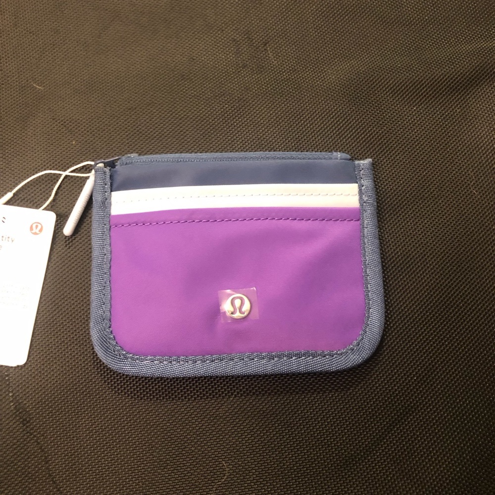 Lululemon true identity card case - atomic purple